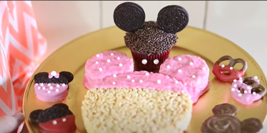Themed Desserts For A Minnie Mouse-Themed Event