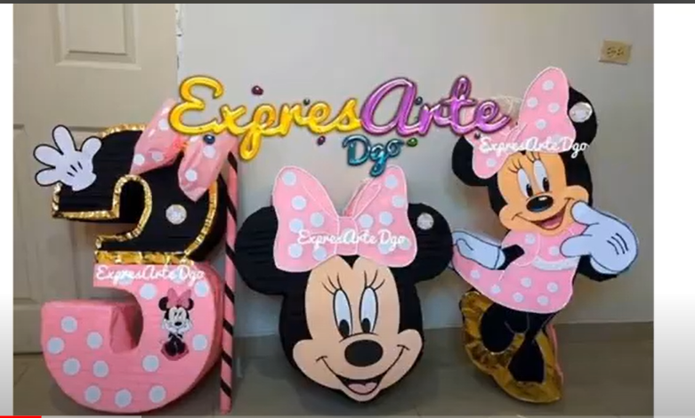 Table Decorations For A Minnie Mouse-Themed Event