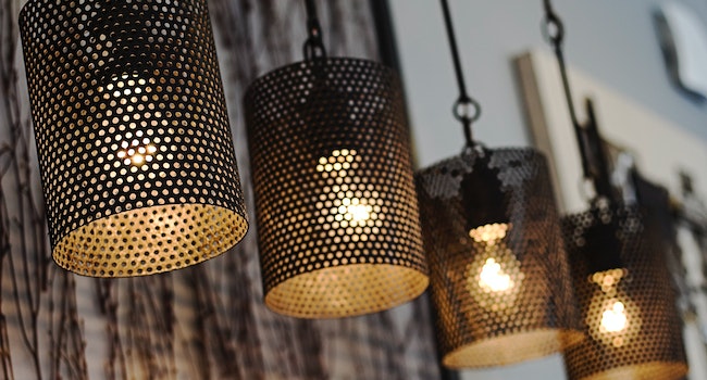 Why DIY ceiling Christmas decorations?