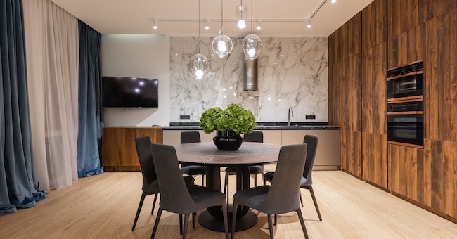 Round Table Decoration Ideas