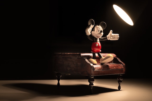 Minnie Mouse Decoration Essentials: Adding Disney Magic To Your Event