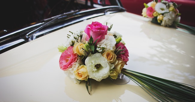 The Importance of the Wedding Car and Wedding Decorations