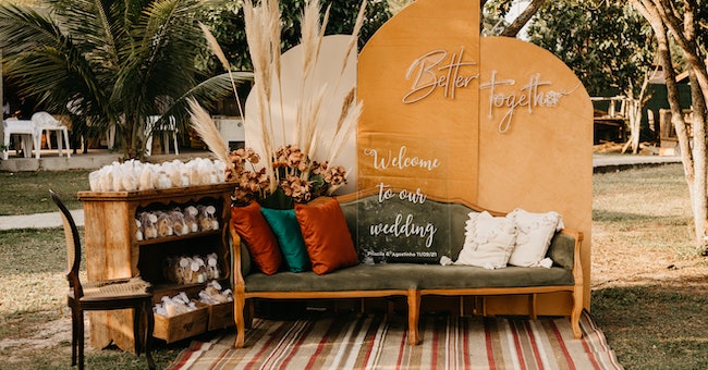 Modern Wedding Stage Decoration Ideas