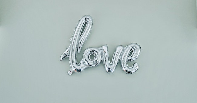To Cut Costs on Decorations for Balloons, Think About These Suggestions: