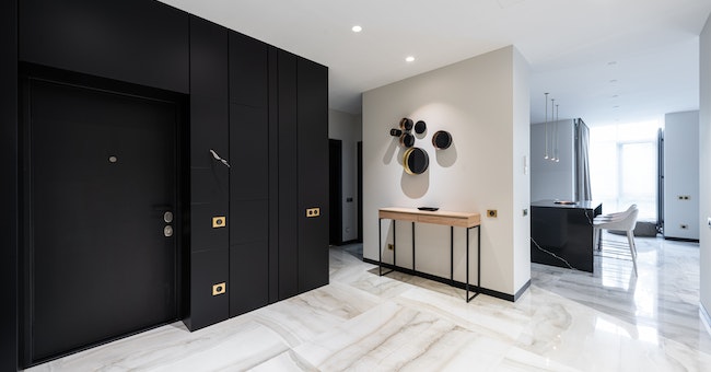 Choosing the Right Entrance Decor