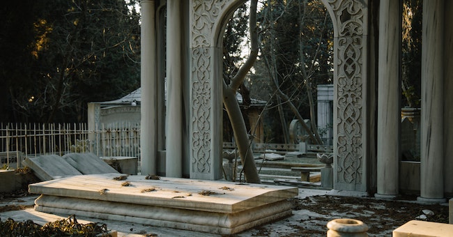Cemetery Decoration Ideas