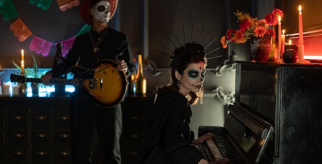 Set The Stage For A Memorable And Spooky Halloween Adventure
