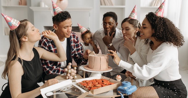Teenager 18th Birthday Decoration Ideas at Home