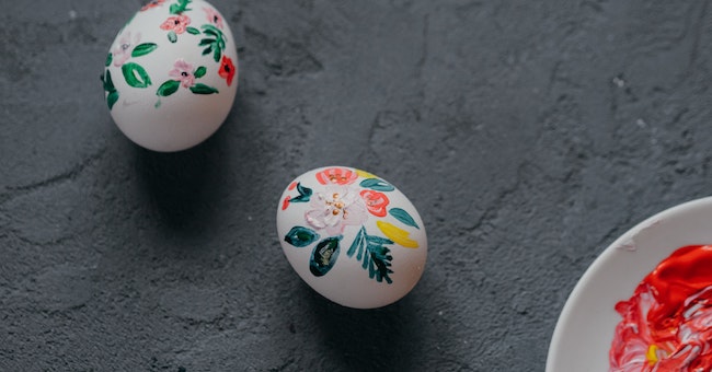Designing Intricate Designs With Sauces