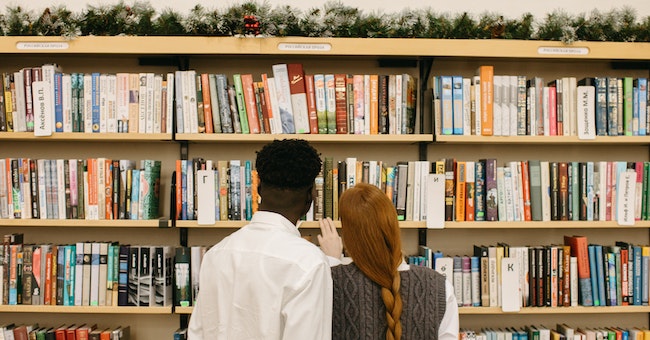 Popular Themes For Library Decoration