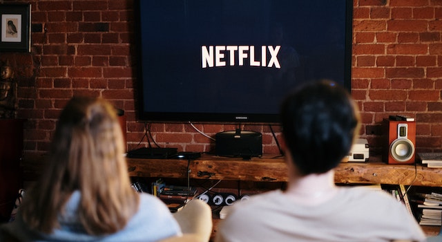 How to Design a Media Wall?