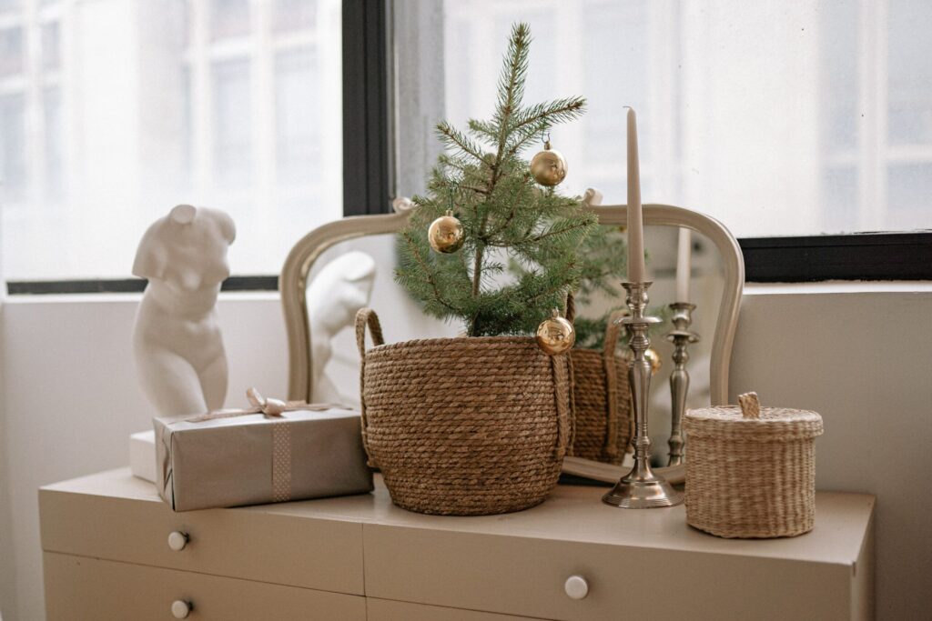 How to Decorate Baskets for Gifting?